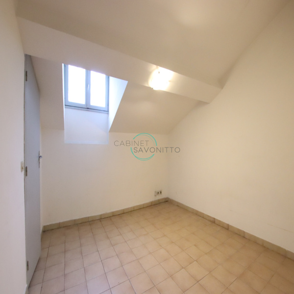 Offres de location Studio Marseille 13001